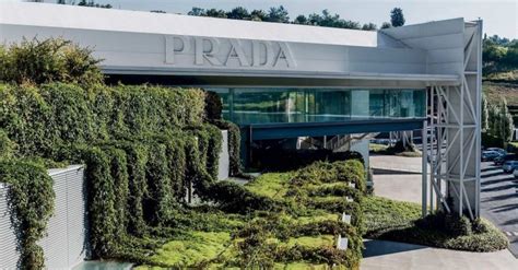 arrestati ex dipendenti prada|Ruba da Prada e rivende su internet. Denunciata l'addetta alle .